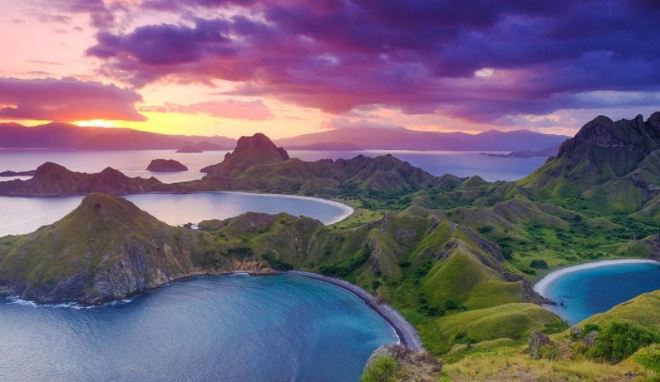 Surga Dunia, Destinasi dan Biaya ke Pulau Padar yang Wajib Anda Tahu!