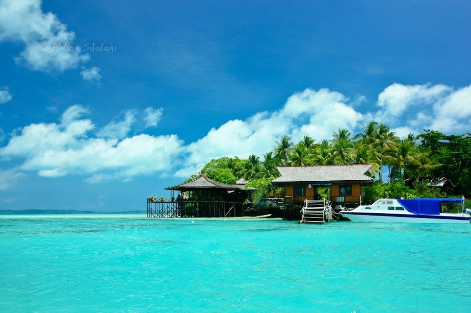 8-Hotel-di-Derawan-Island-Recommended-untuk-Para-Turis-yang-Sedang-Berlibur
